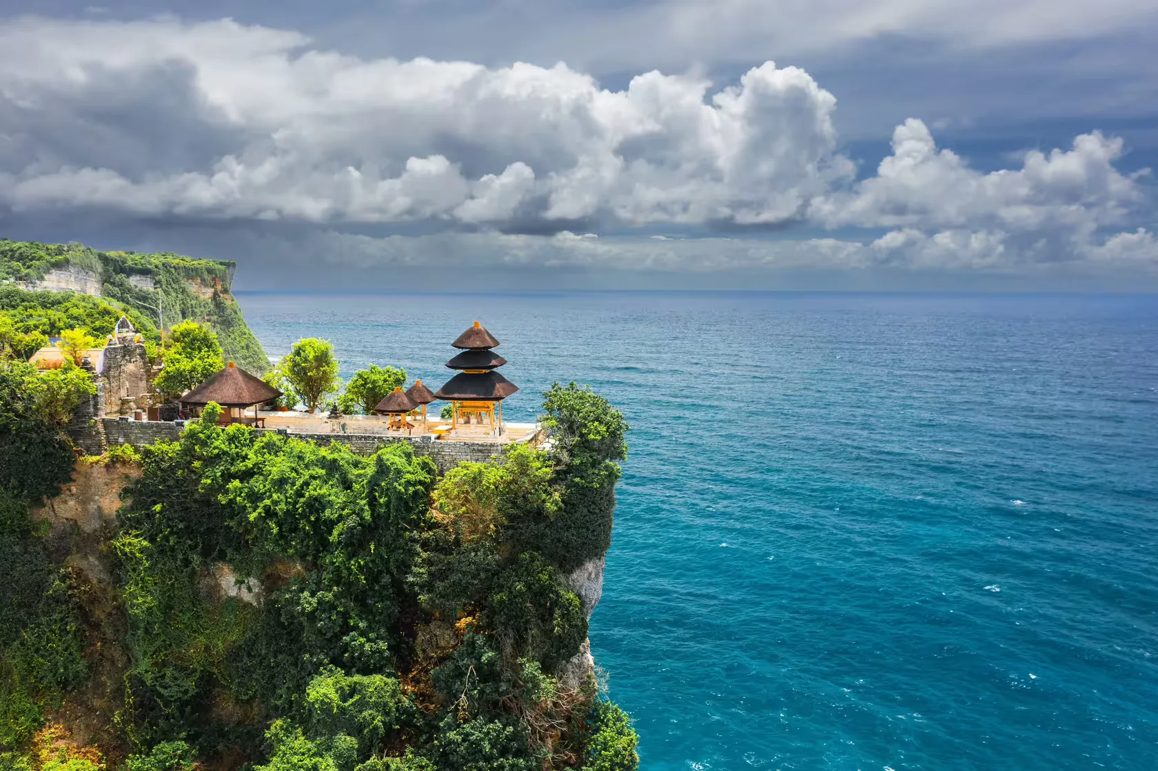 Day 1: Temple Cliffs and Your First Uluwatu Sunset