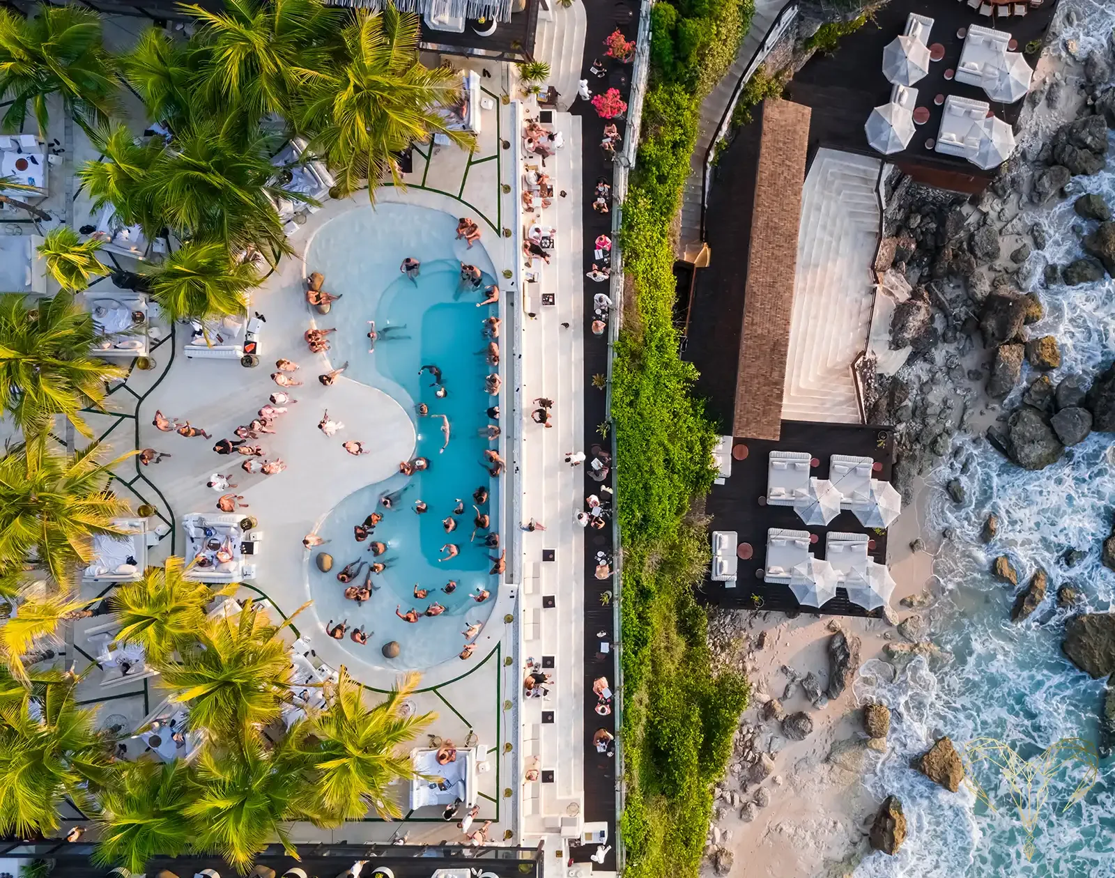 Top 12 Best Beach Clubs in Uluwatu, Bali (2026): The Real Minimum-Spend Guide