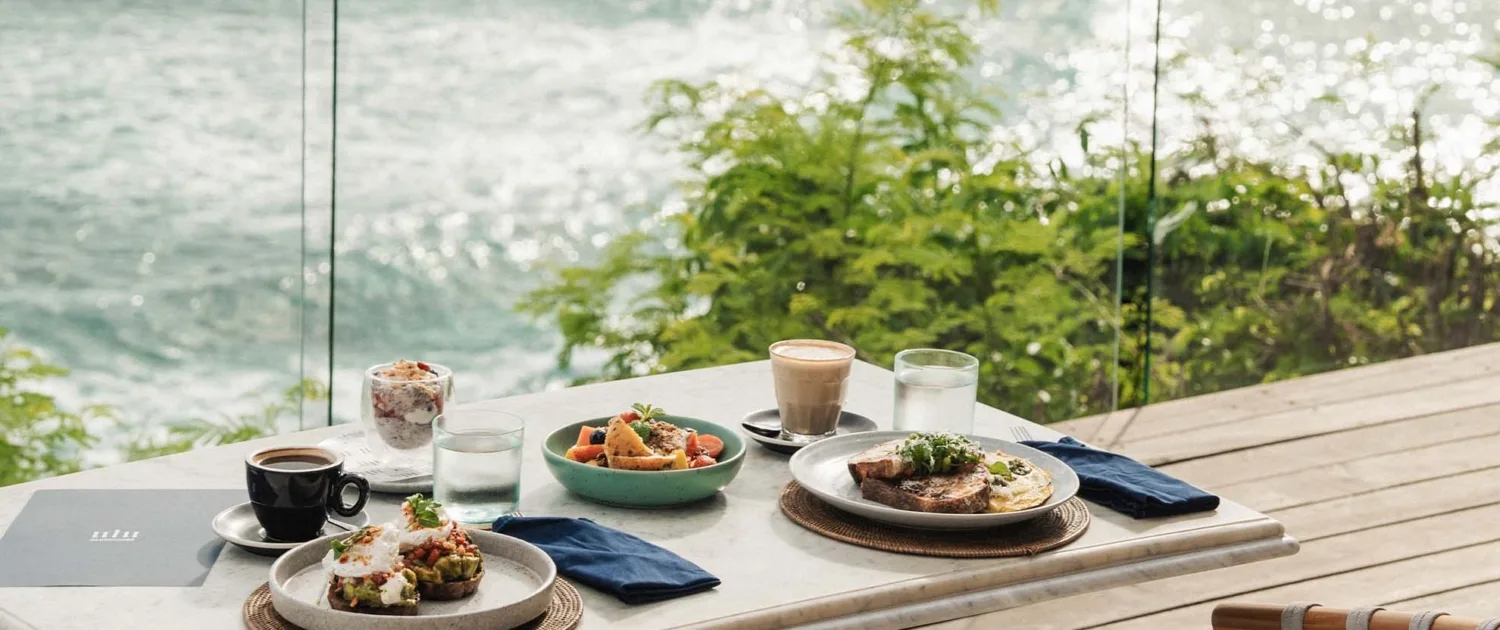 Beach Club Dining