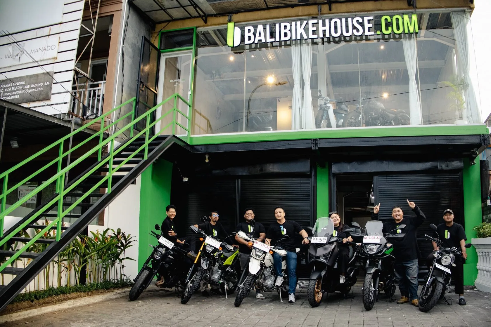 6. BikeHouse
