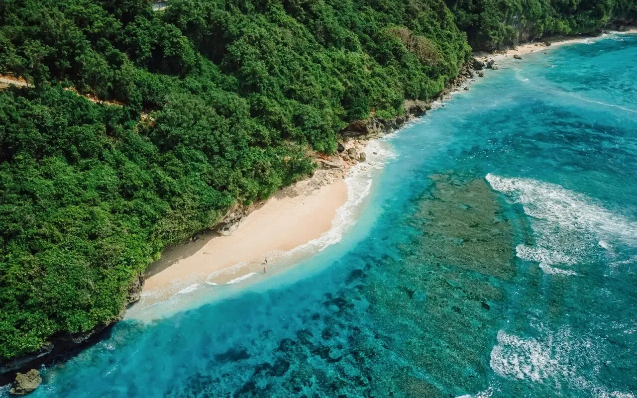 Day 3: Hidden Coves, a Beach Club, and One Last Drive